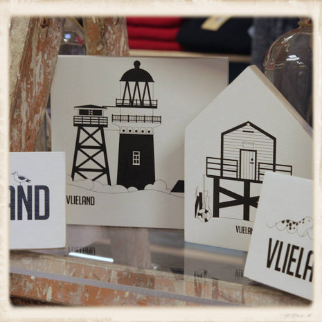 Bordje met de vuurtoren van Vlieland